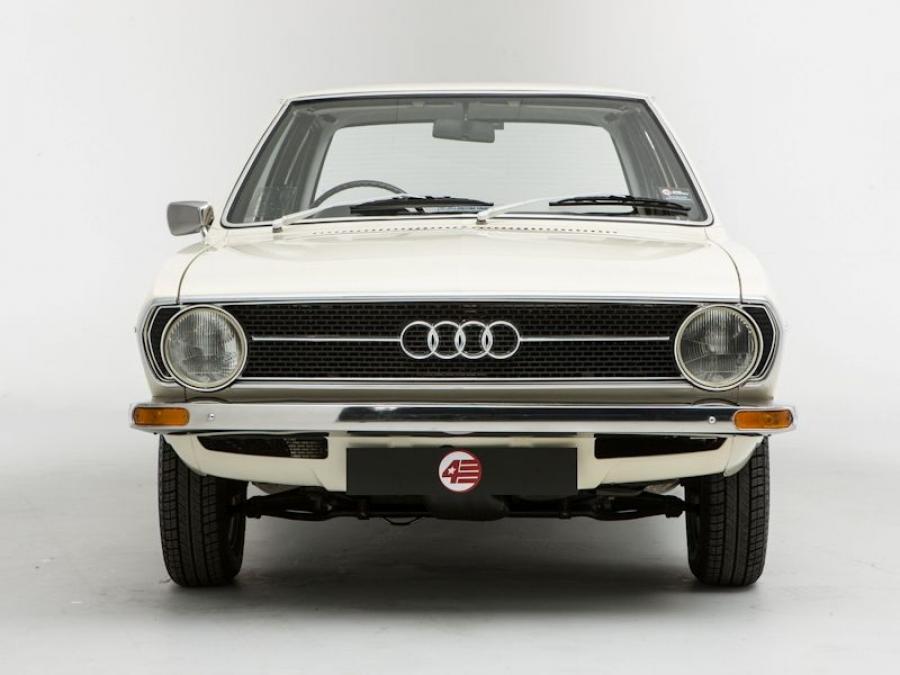  Audi 80 LS 4-Door Sedan (B1) 1972 года  (UK) (фото 2 из 6)